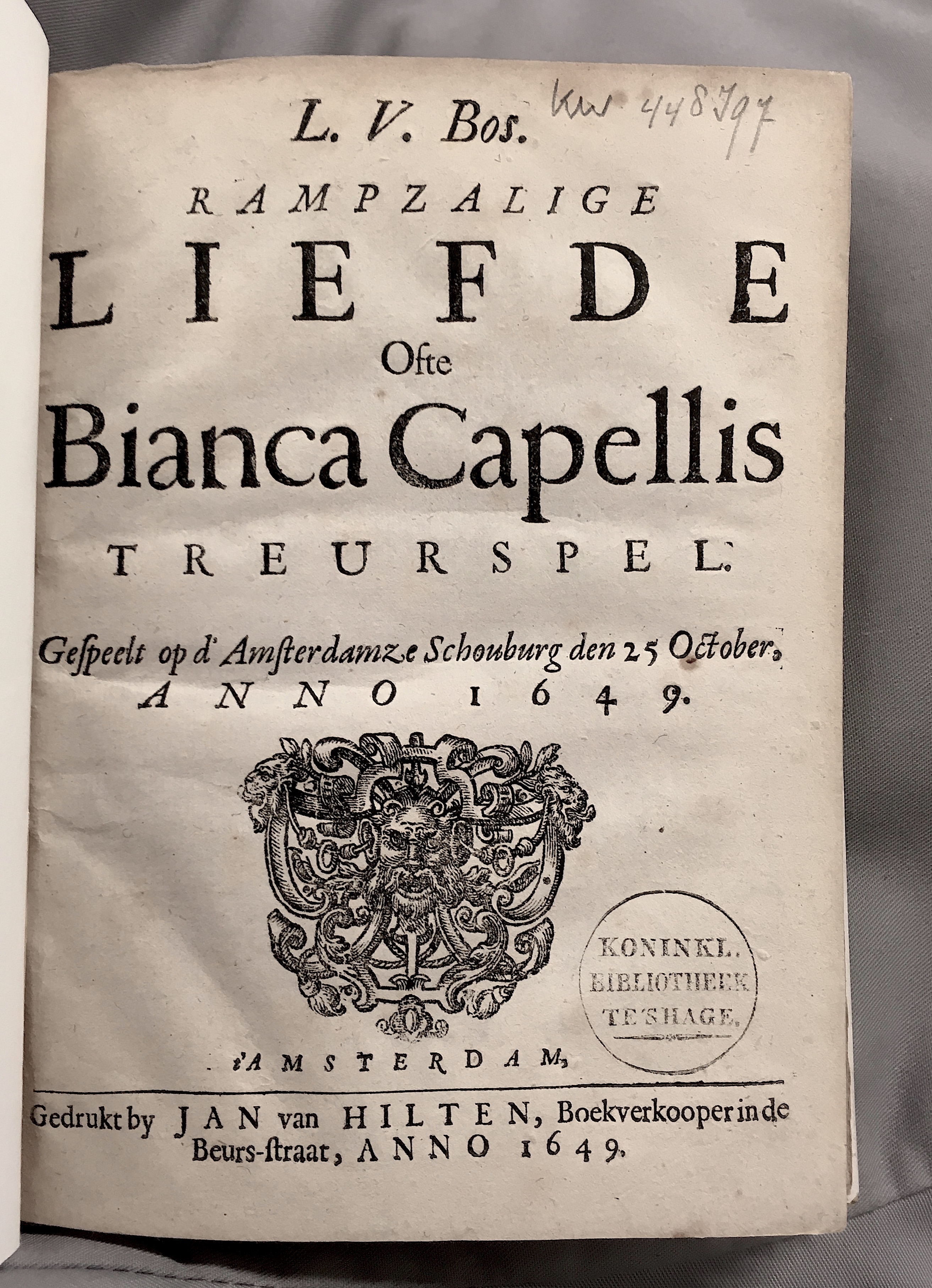 BosBianca1649p01.jpg