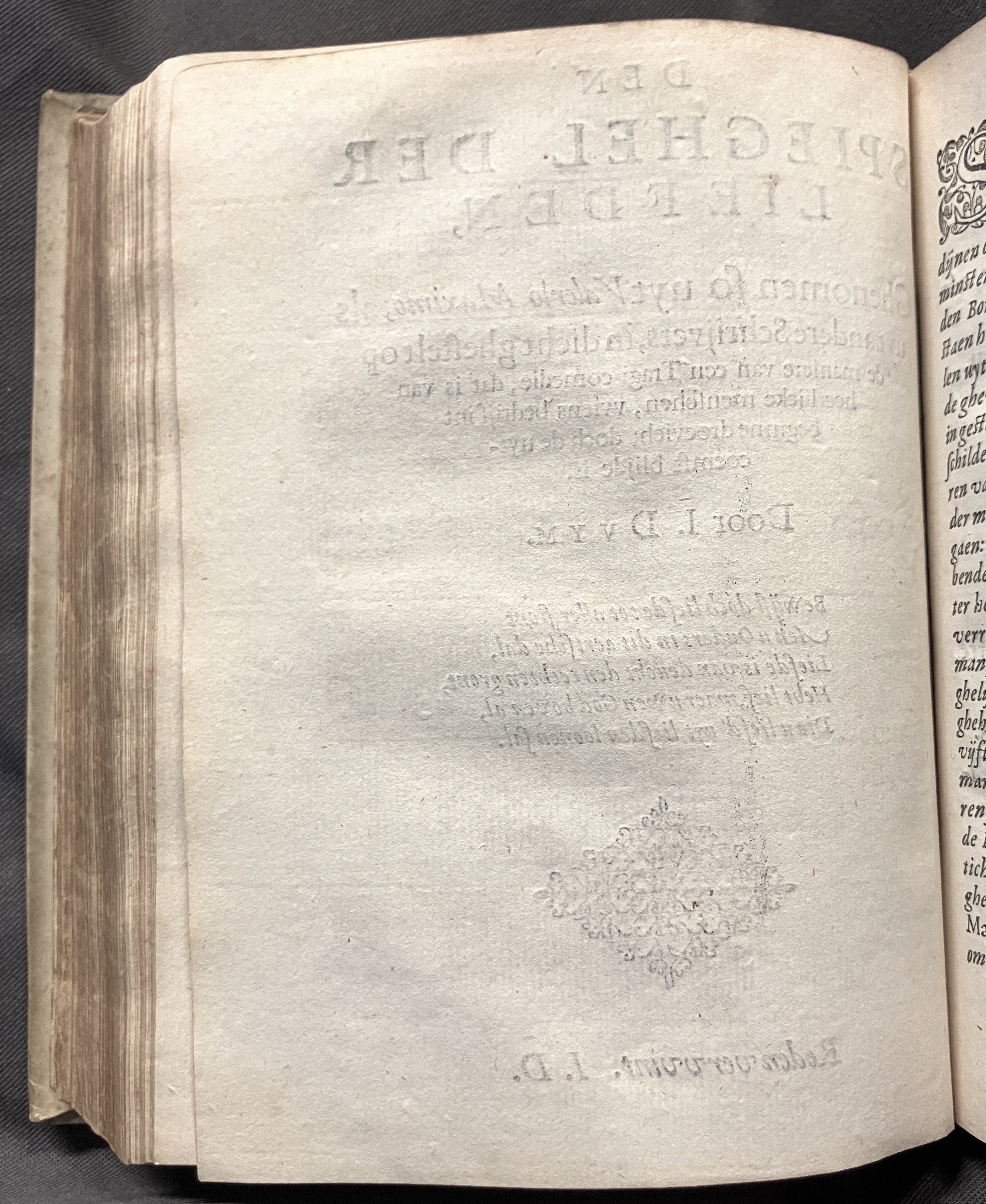 DuymSpiegelboeckLiefden1600p04