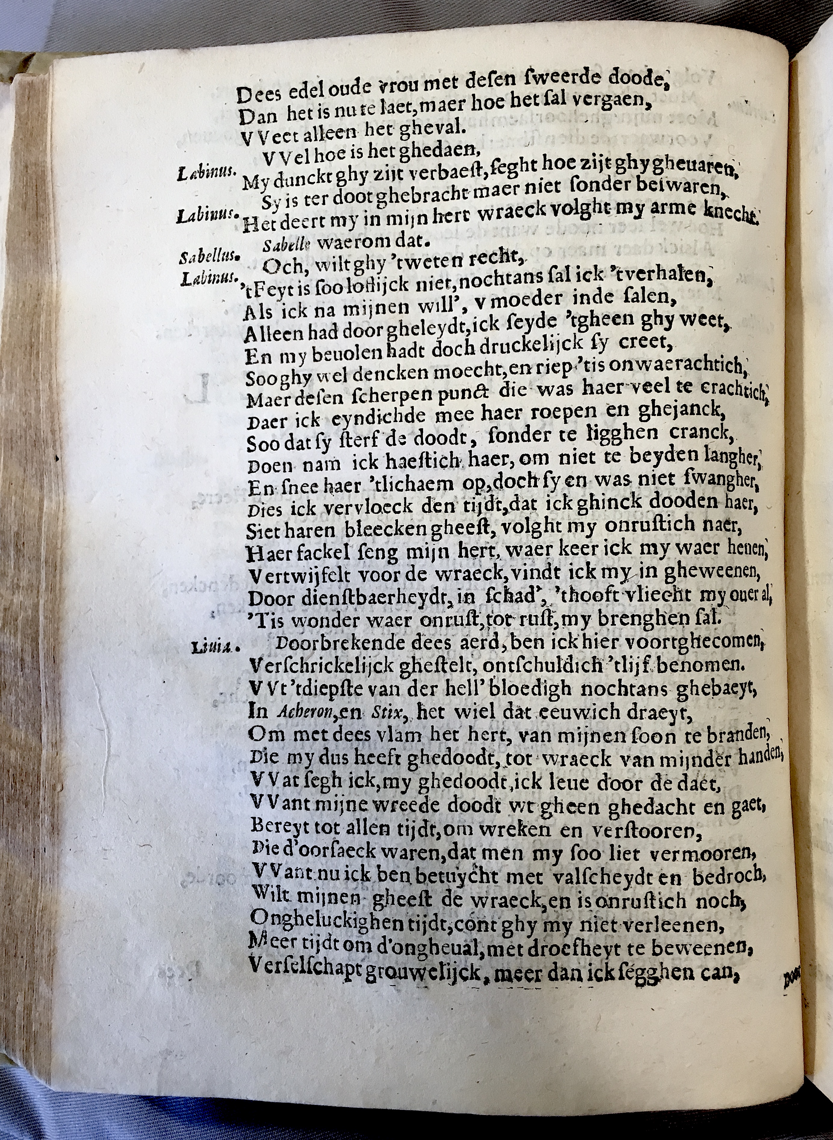 NieuwelandtLivia1617p14.jpg